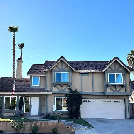 Villa Crestview Oceanside - Family-Friendly - Big Private Yard